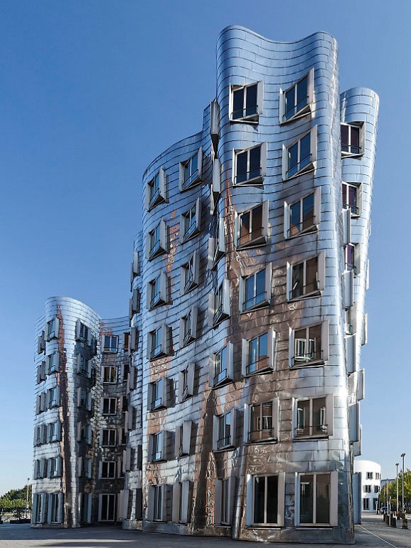 Gehry-Gebäude Neuer Zollhof, Düsseldorf