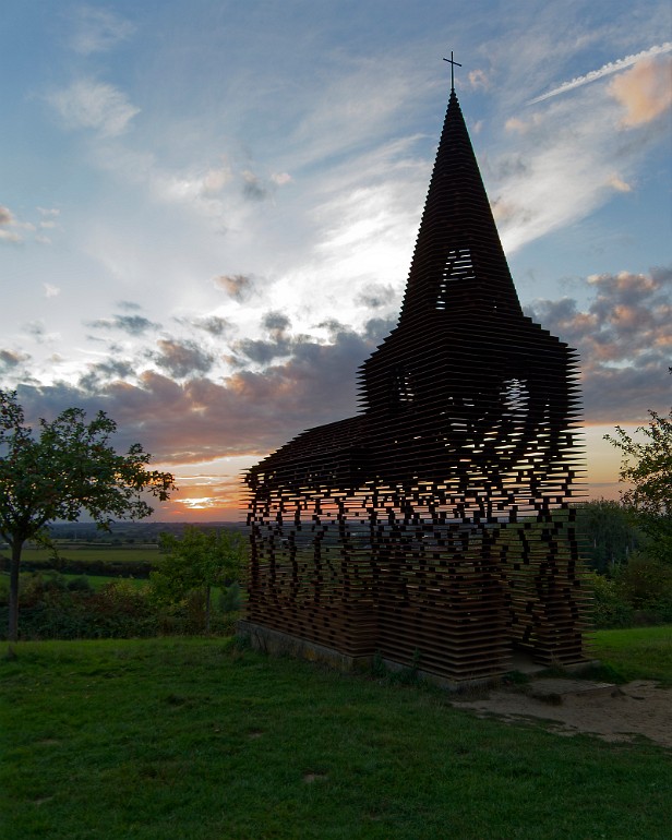 Reading between the lines / Doorkijkkerk, Borgloon Belgien / Arch. Pieterjan Gijs und Arnout Van Vaerenbergh