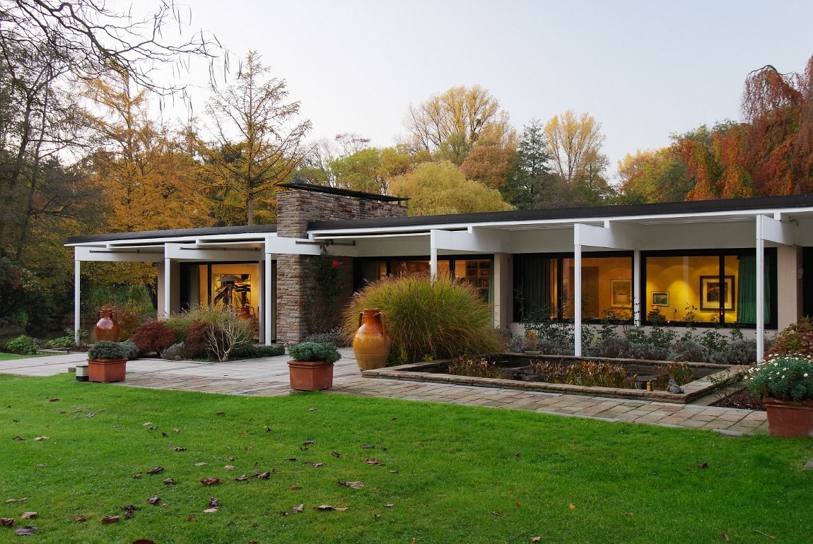 Bungalow, Düsseldorf, Barbarahof Arch. Walter Brune