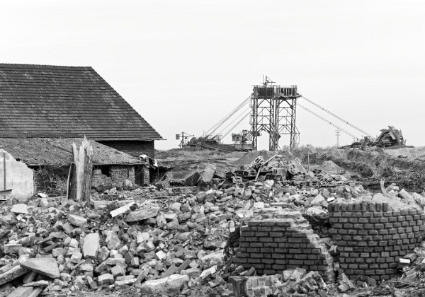 Vanished Places Vanished Places Fotoreportage über den Abriss der Dörfer Borschemisch und Immerath für den Braunkohletagebau Garzweiler...
